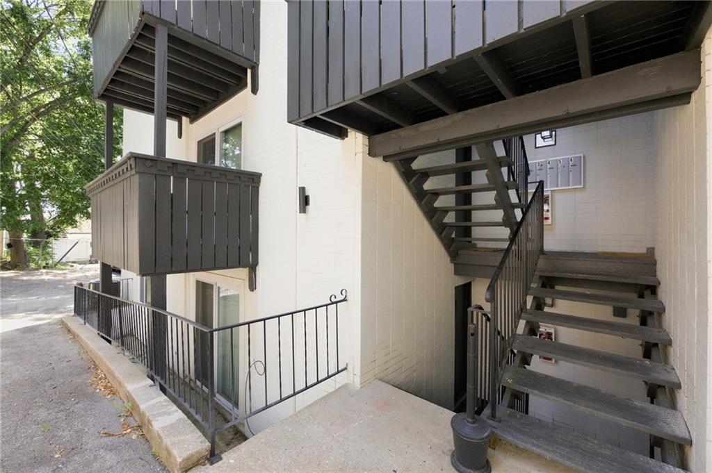 4903 Walnut Street Property Photo 17