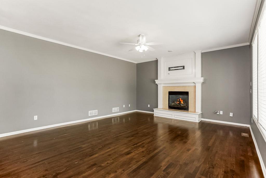 9622 Falcon Valley Drive Property Photo 4