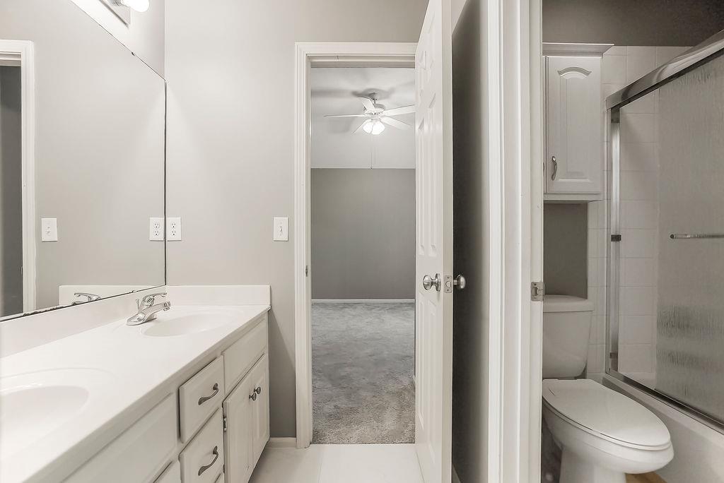 9622 Falcon Valley Drive Property Photo 18