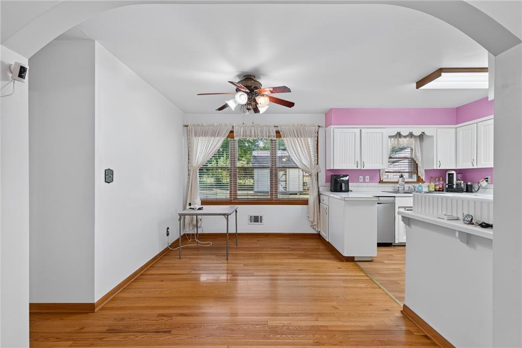 6200 Hedges Avenue Property Photo 12