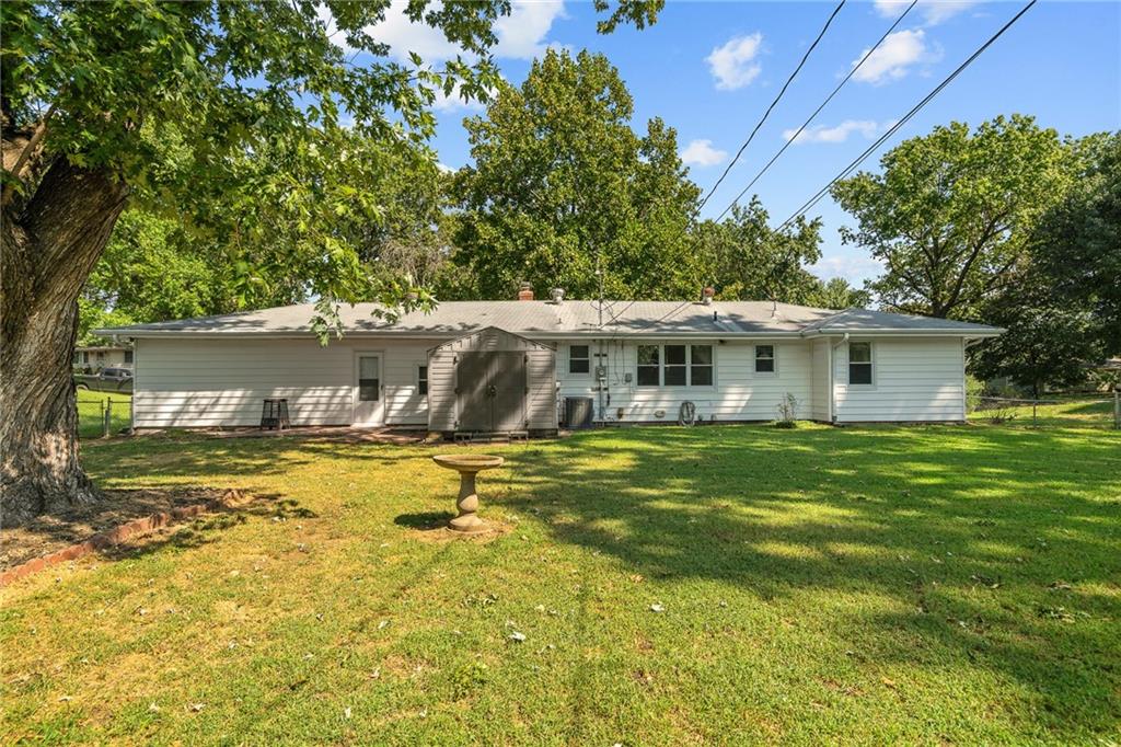 6200 Hedges Avenue Property Photo 30