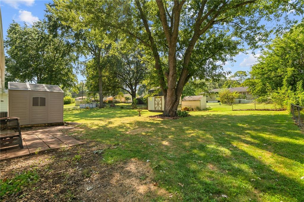 6200 Hedges Avenue Property Photo 31
