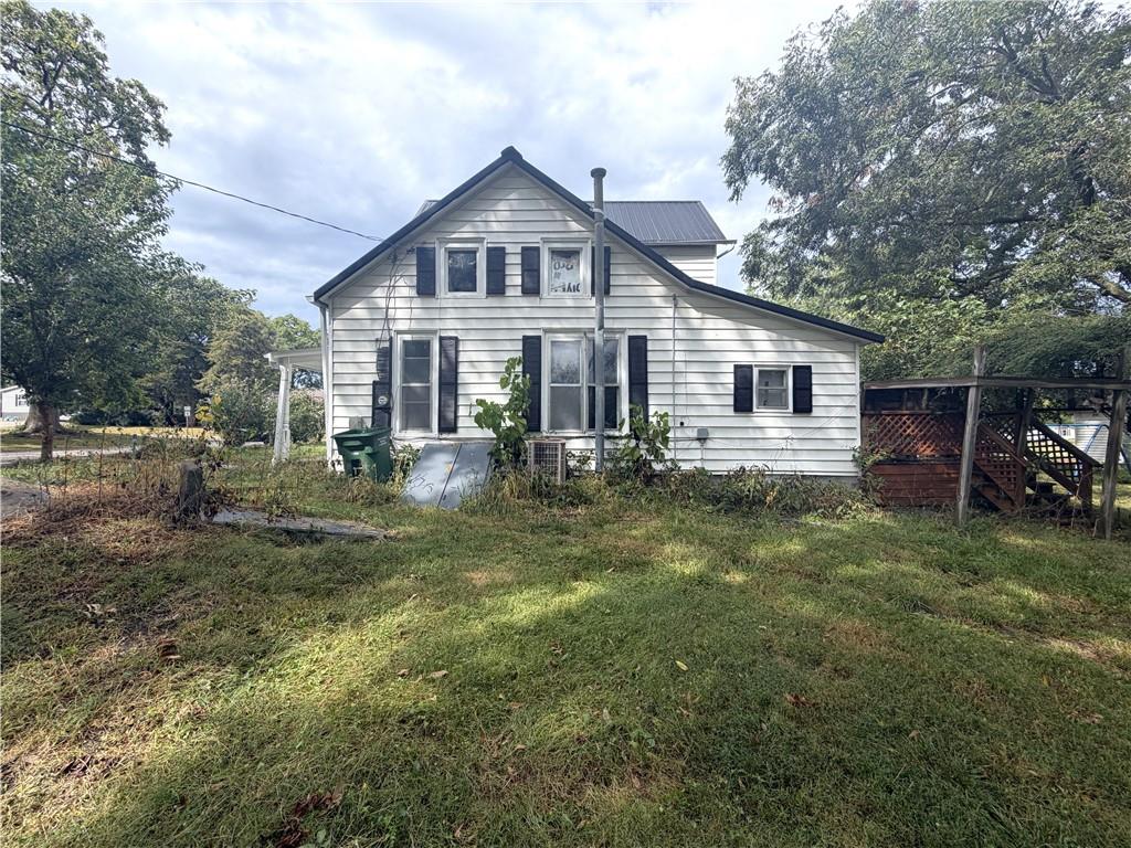 305 Mansur Street Property Photo 8