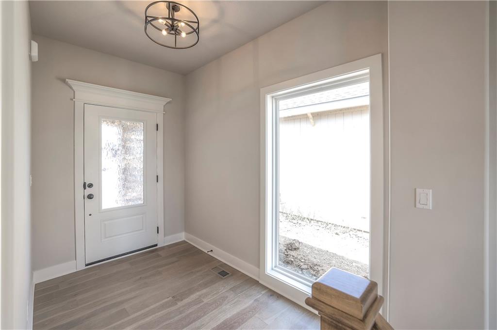 17101 W 168th Place Property Photo 5
