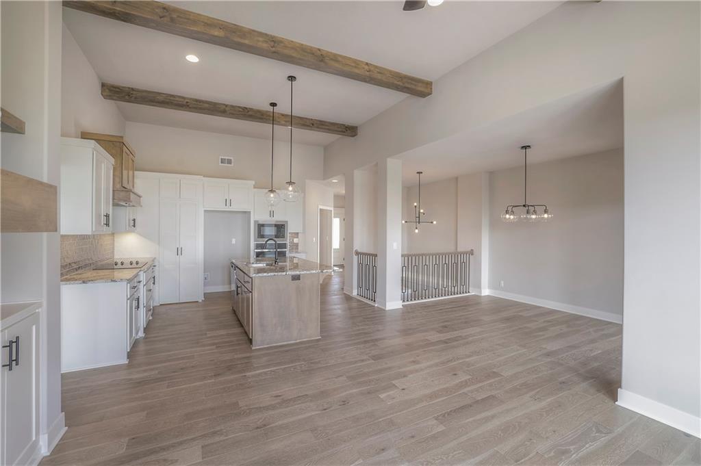 17101 W 168th Place Property Photo 15