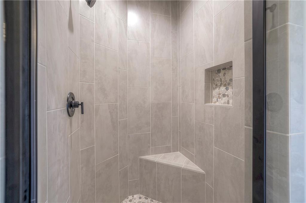 17101 W 168th Place Property Photo 25