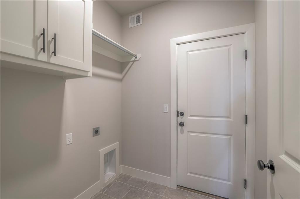 17101 W 168th Place Property Photo 28