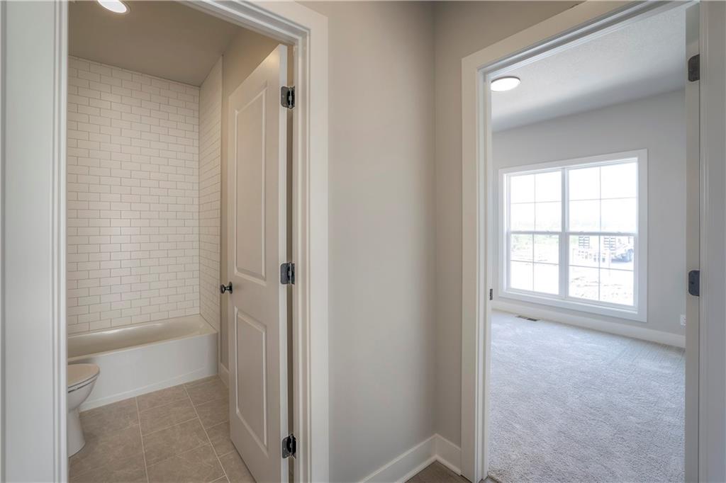 17101 W 168th Place Property Photo 29