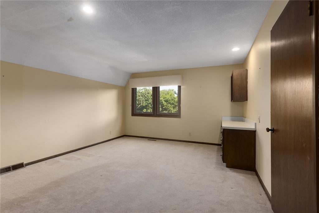 7616 Nw Eastside Drive Property Photo 26