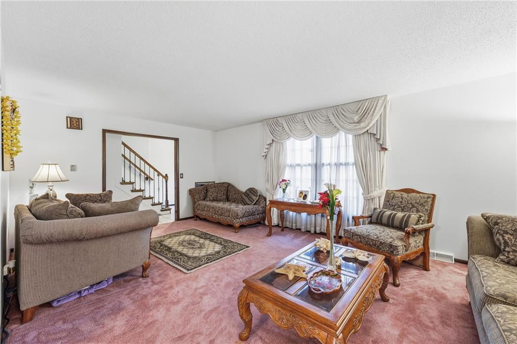 14622 Laquinta Street Property Photo 8