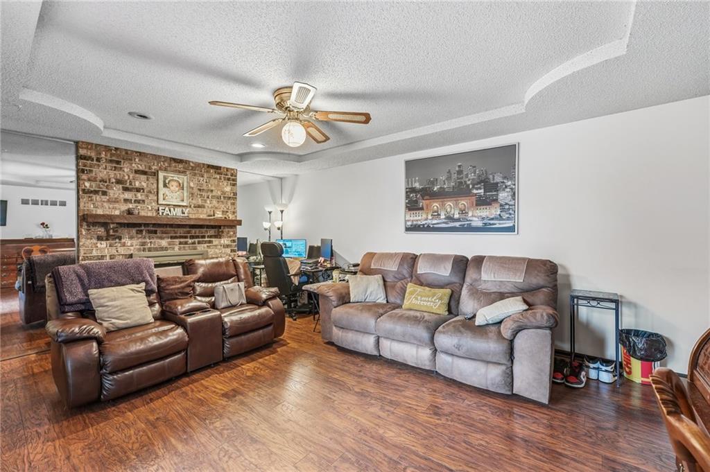 14622 Laquinta Street Property Photo 16