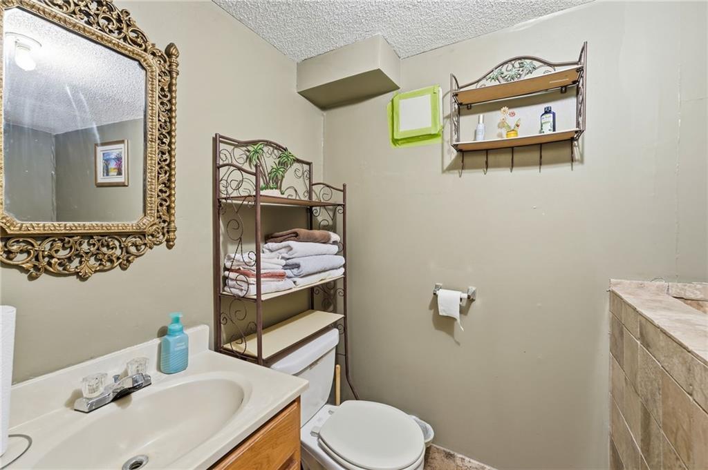 14622 Laquinta Street Property Photo 33
