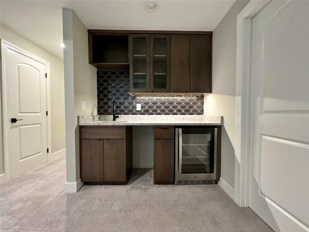 406 Stoneridge Drive Property Photo 18