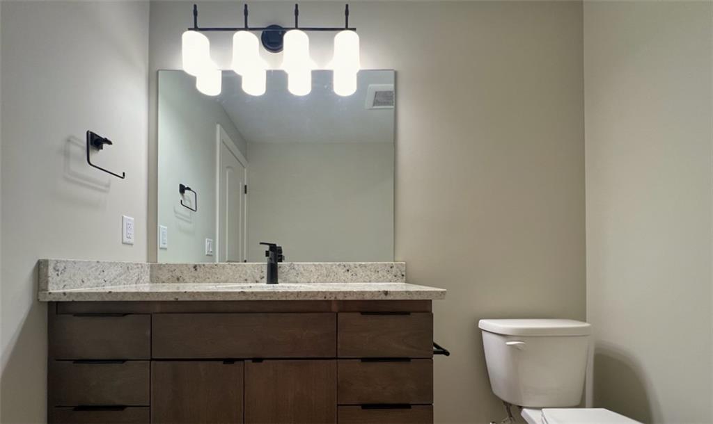 406 Stoneridge Drive Property Photo 22