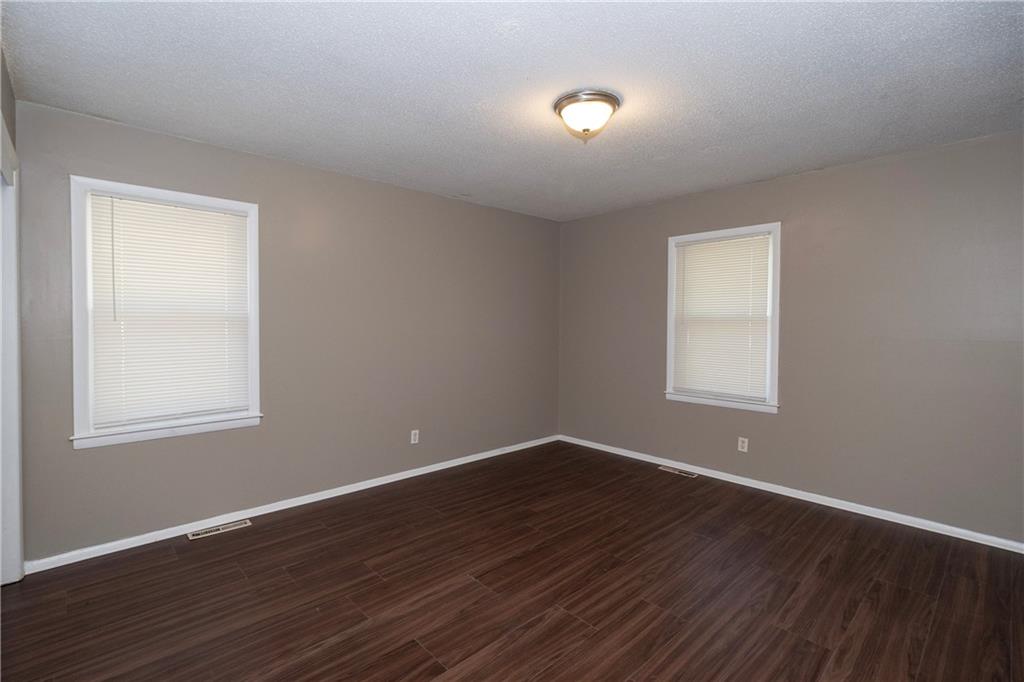11815 Armitage Drive Property Photo 8