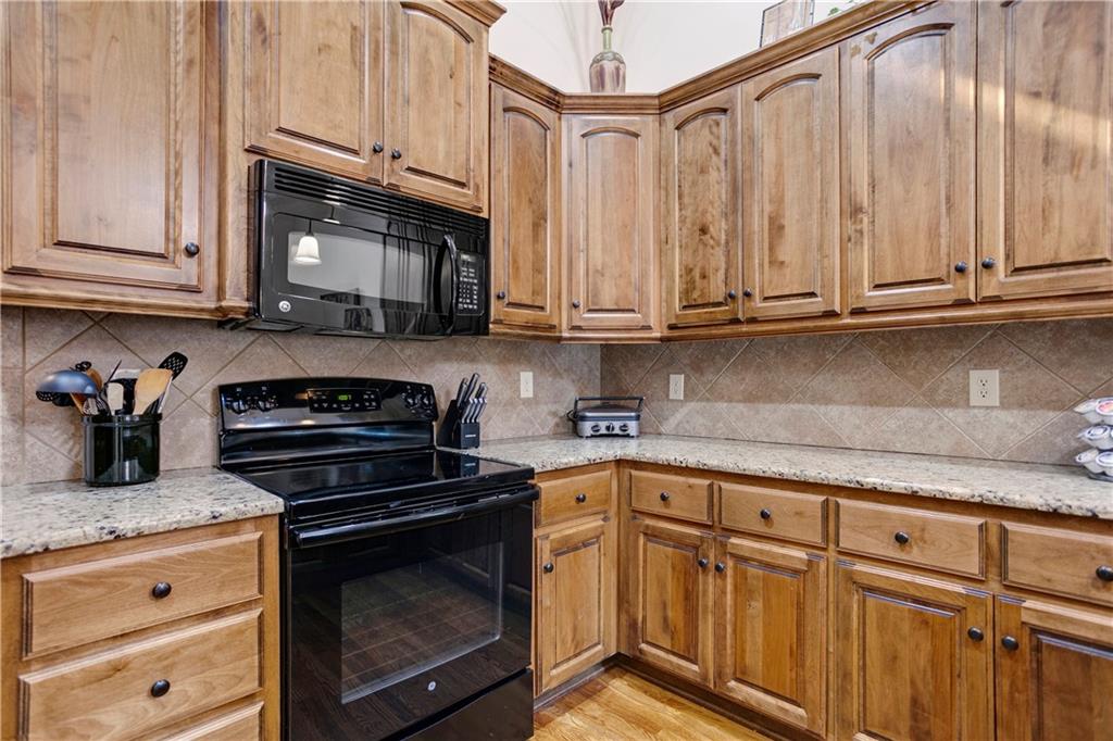 16067 S Brookfield Street Property Photo 13