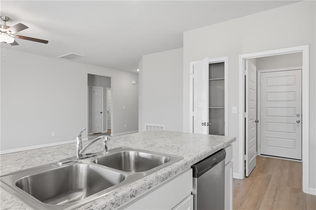 829 N Buckeye Street Property Photo 3