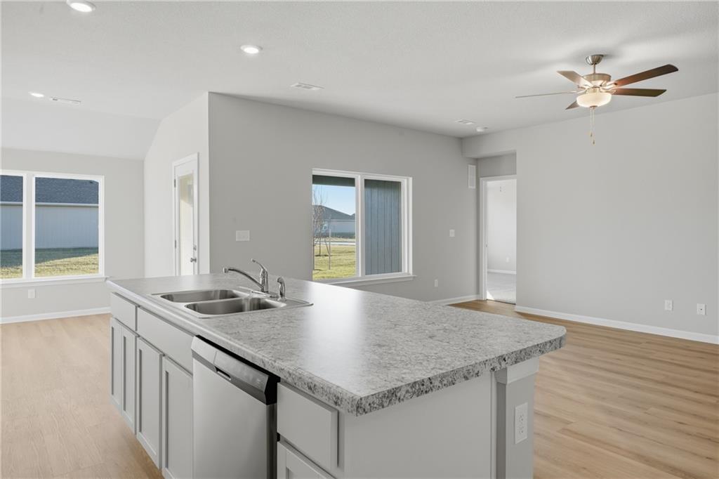 829 N Buckeye Street Property Photo 8