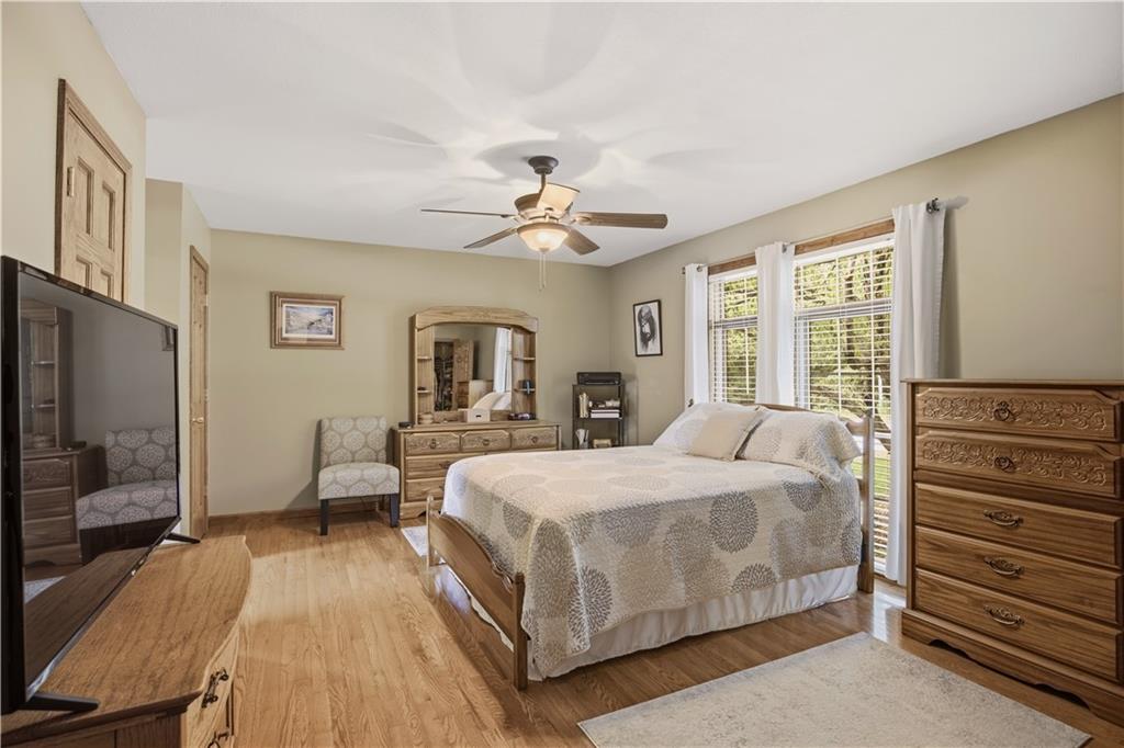 748 S Peculiar Drive Property Photo 16