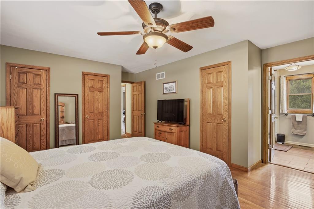 748 S Peculiar Drive Property Photo 17