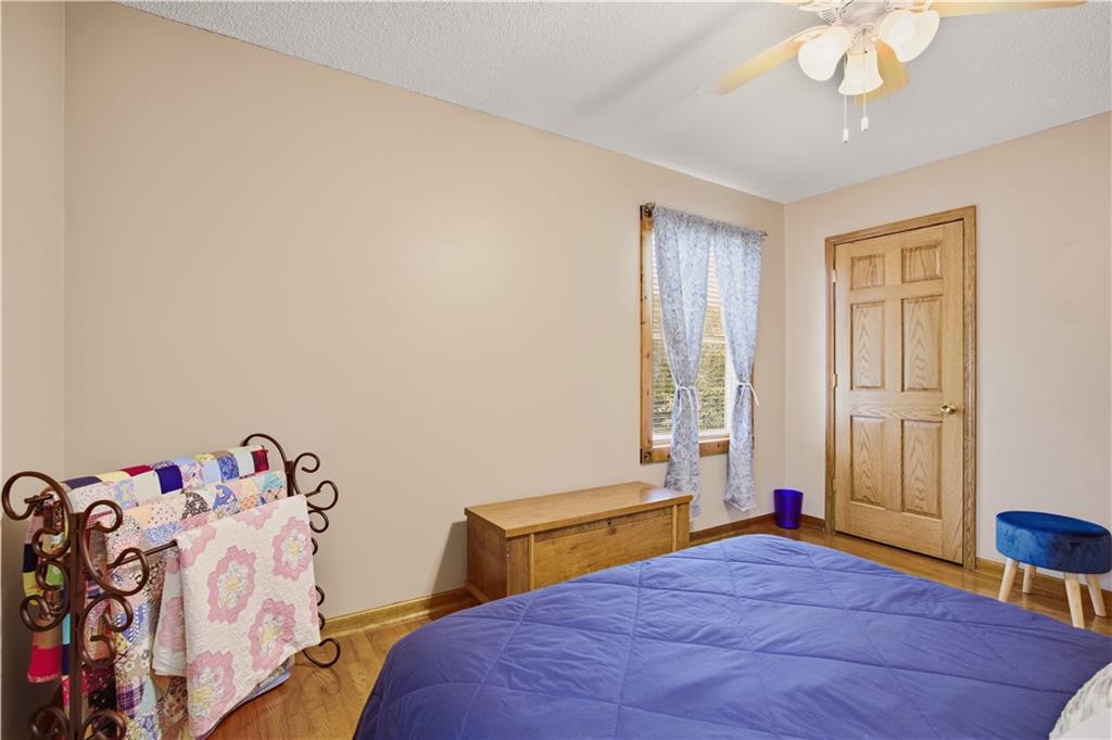748 S Peculiar Drive Property Photo 27