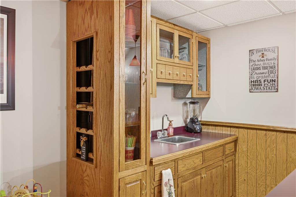 748 S Peculiar Drive Property Photo 31