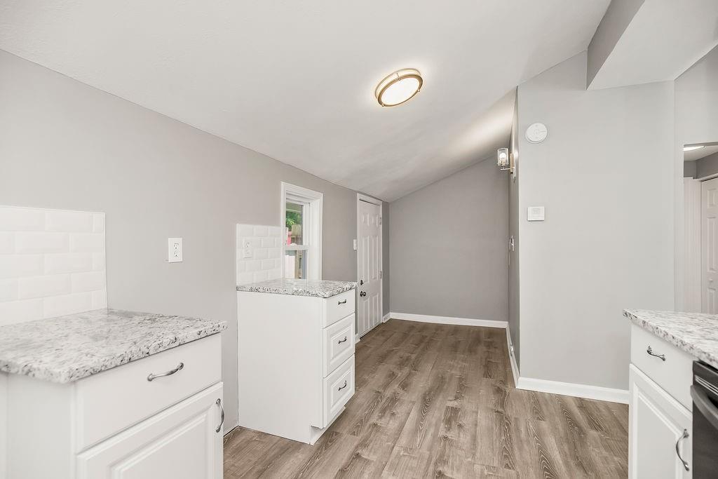 10522 E 6th Street Property Photo 12