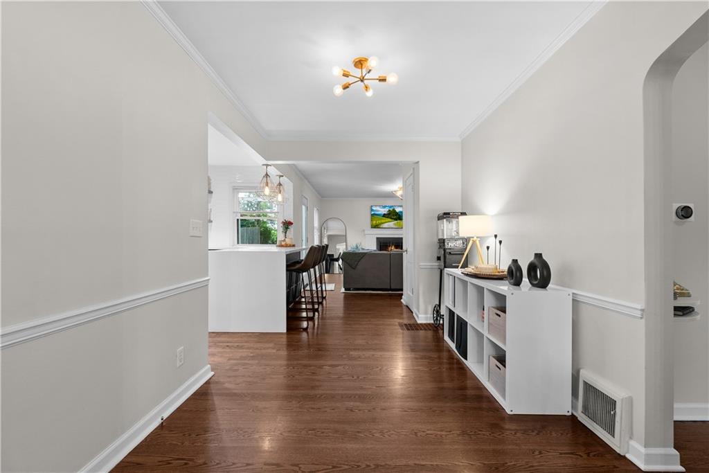 8425 Ward Parkway Plaza Property Photo 10