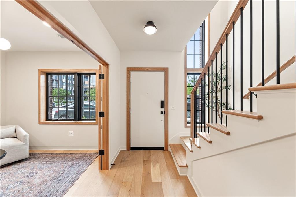 1907 Locust Street Property Photo 3