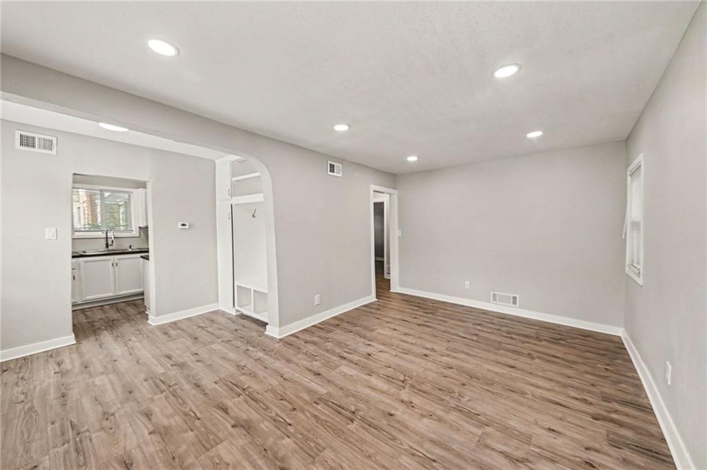 1842 E 77th Street Property Photo 5