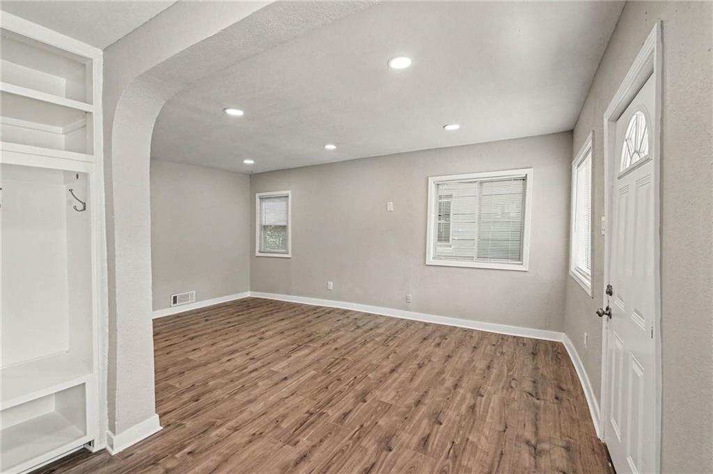 1842 E 77th Street Property Photo 6