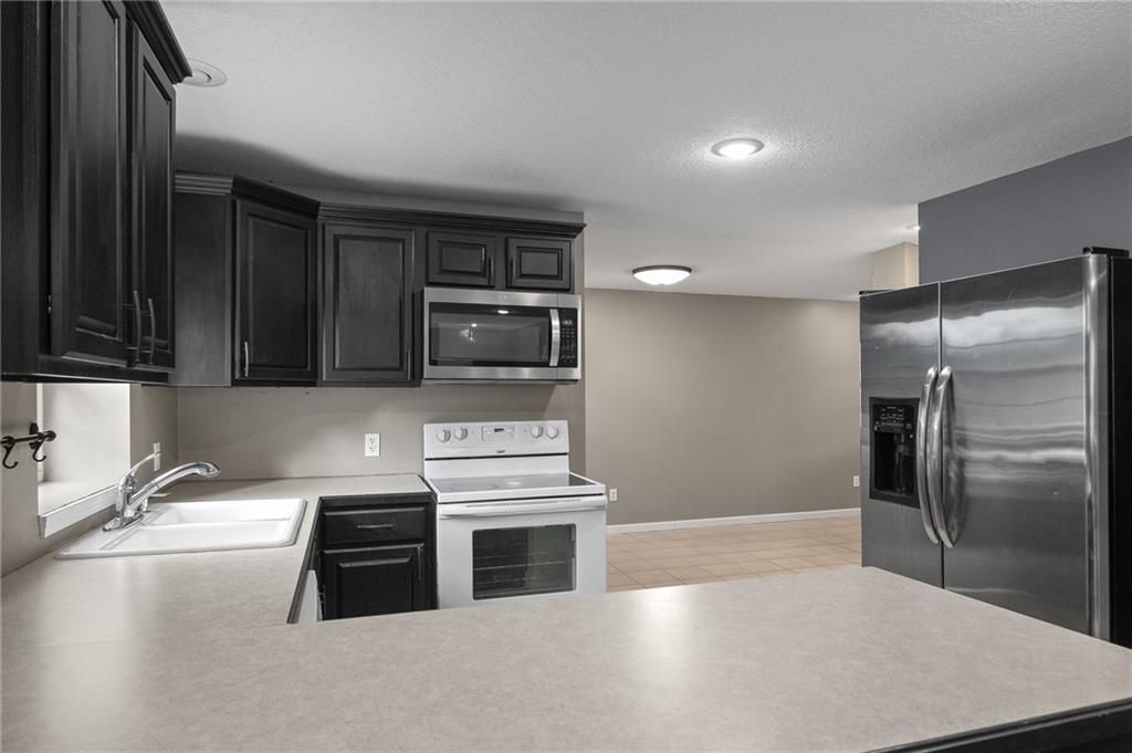 3325 Locust Street Property Photo 6