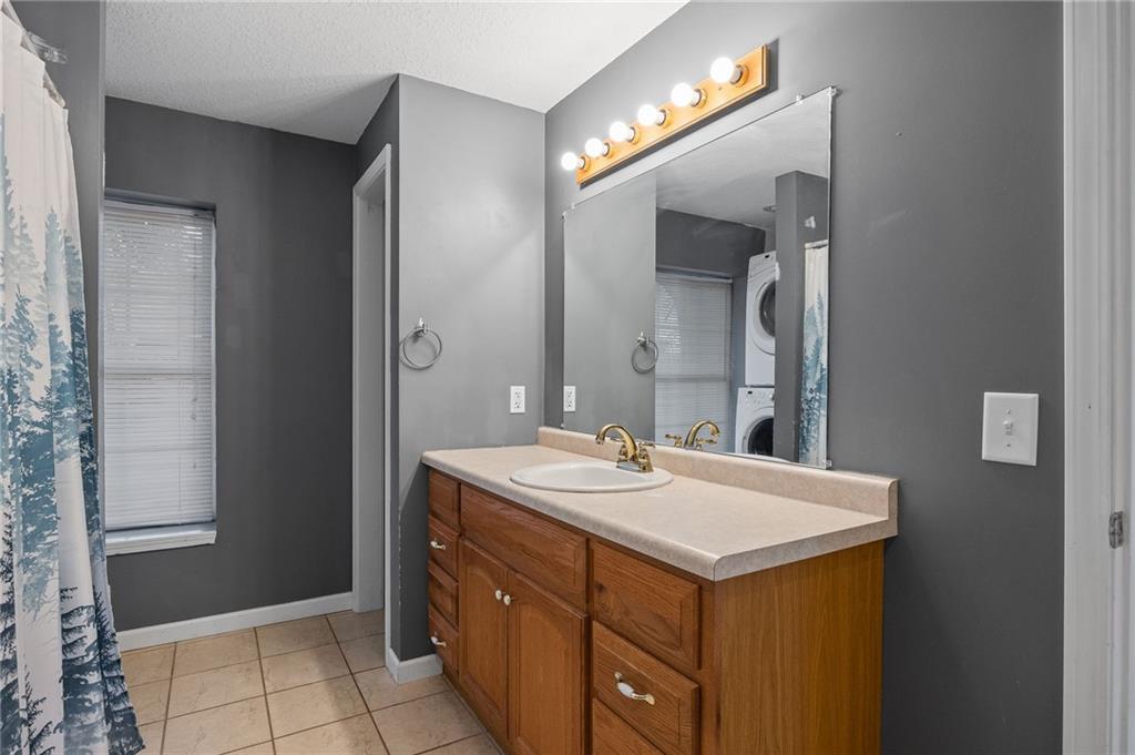 3325 Locust Street Property Photo 11
