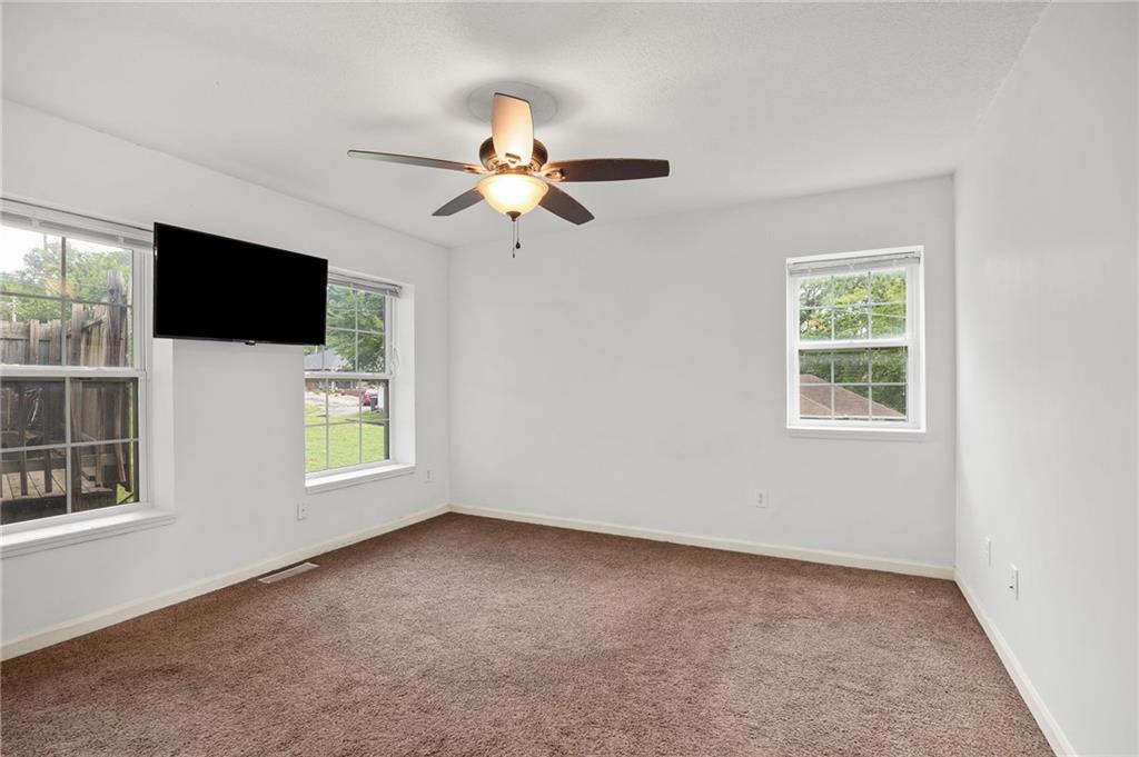 3325 Locust Street Property Photo 13