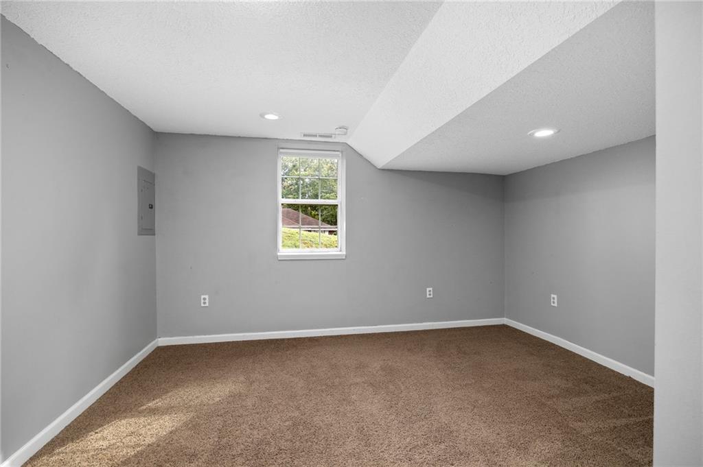 3325 Locust Street Property Photo 18