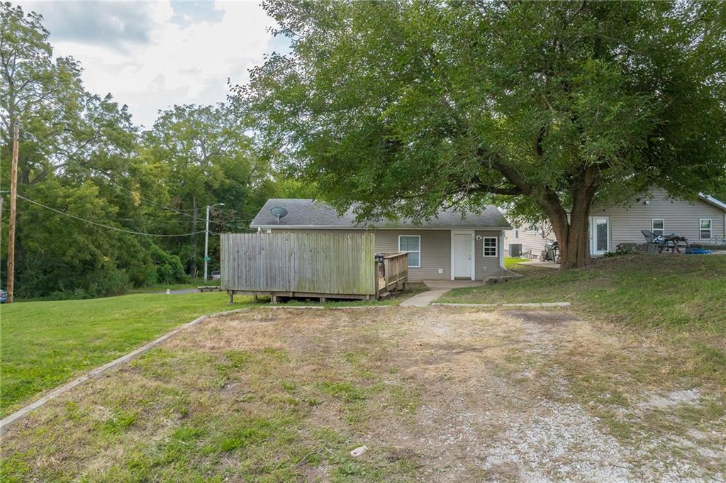 3325 Locust Street Property Photo 22