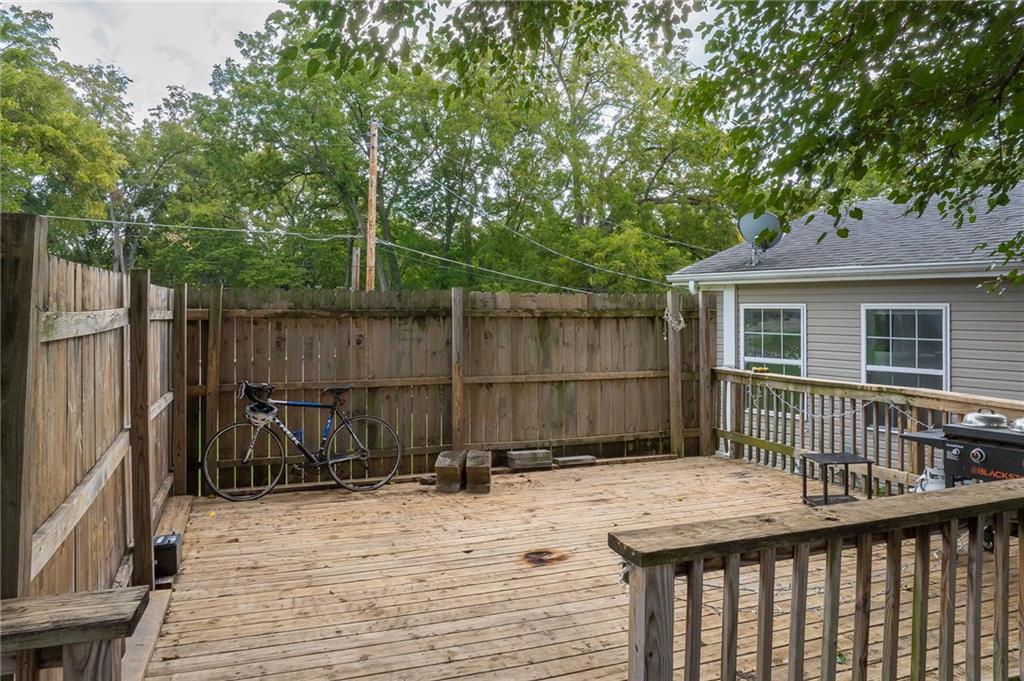 3325 Locust Street Property Photo 24