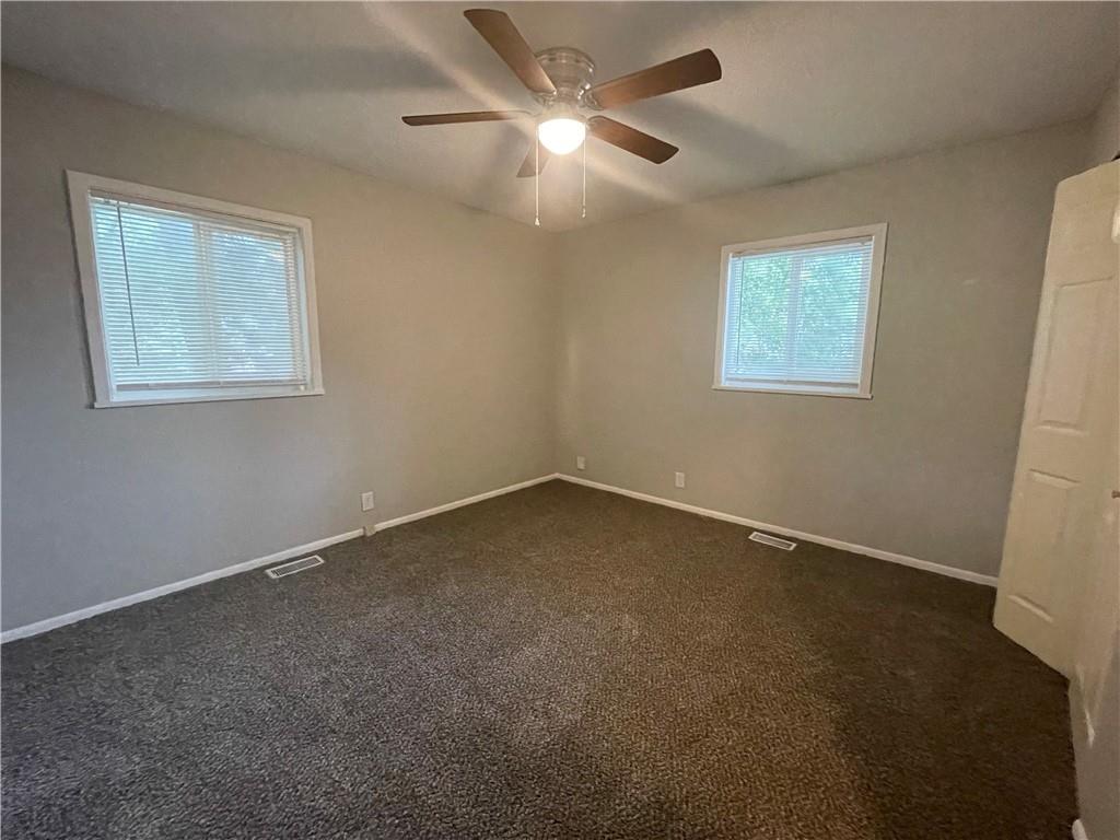 18904 E Arrowhead Drive Property Photo 9