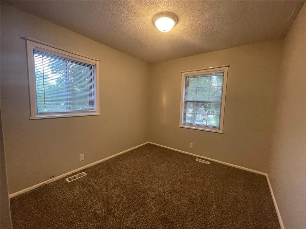 18904 E Arrowhead Drive Property Photo 13