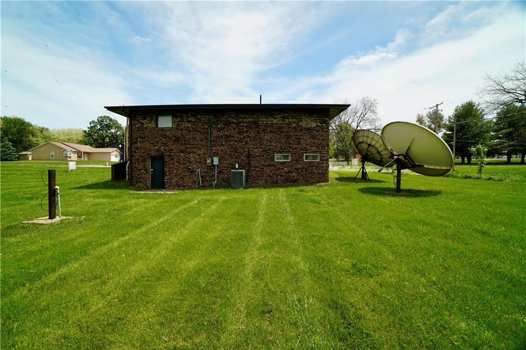 2414 S Leonard Road Property Photo 6