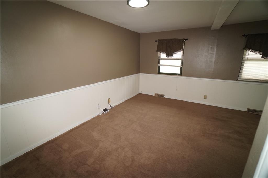 2414 S Leonard Road Property Photo 18