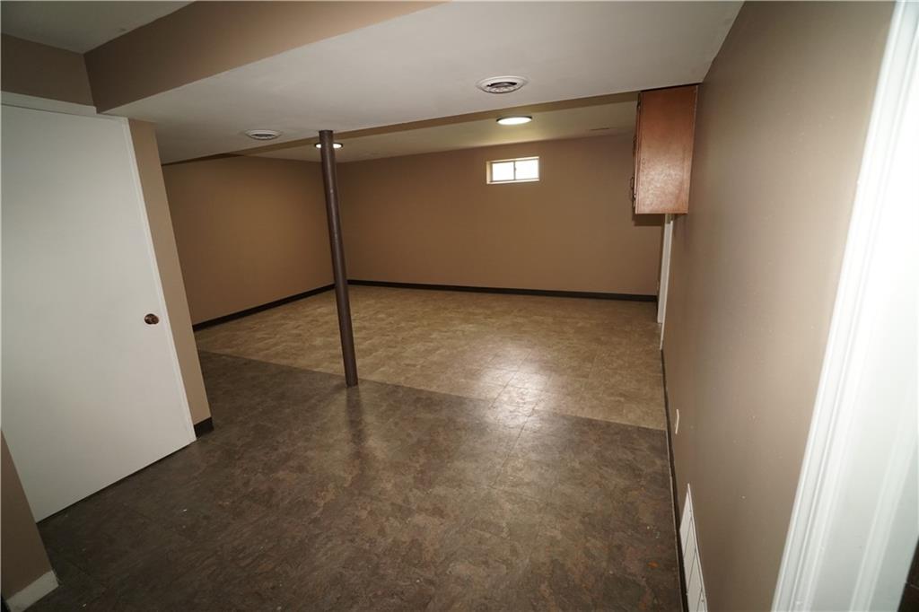 2414 S Leonard Road Property Photo 27