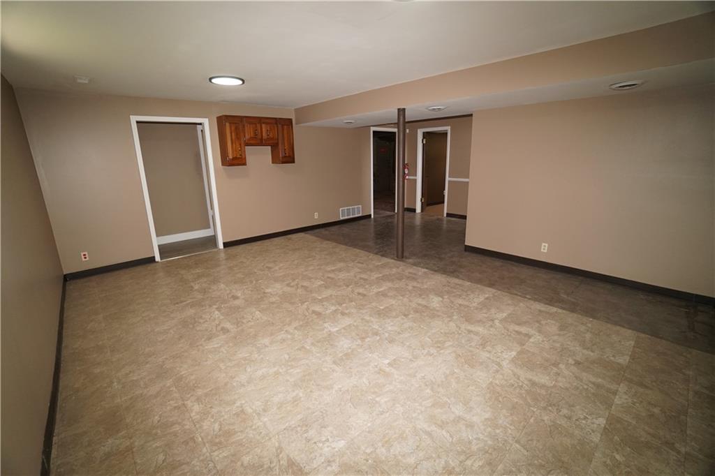 2414 S Leonard Road Property Photo 33