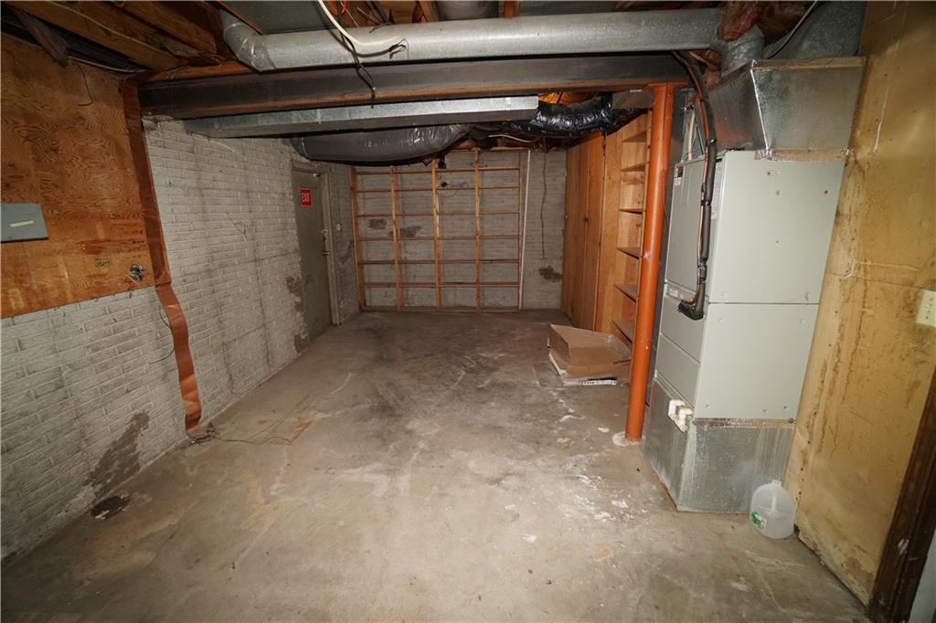 2414 S Leonard Road Property Photo 36