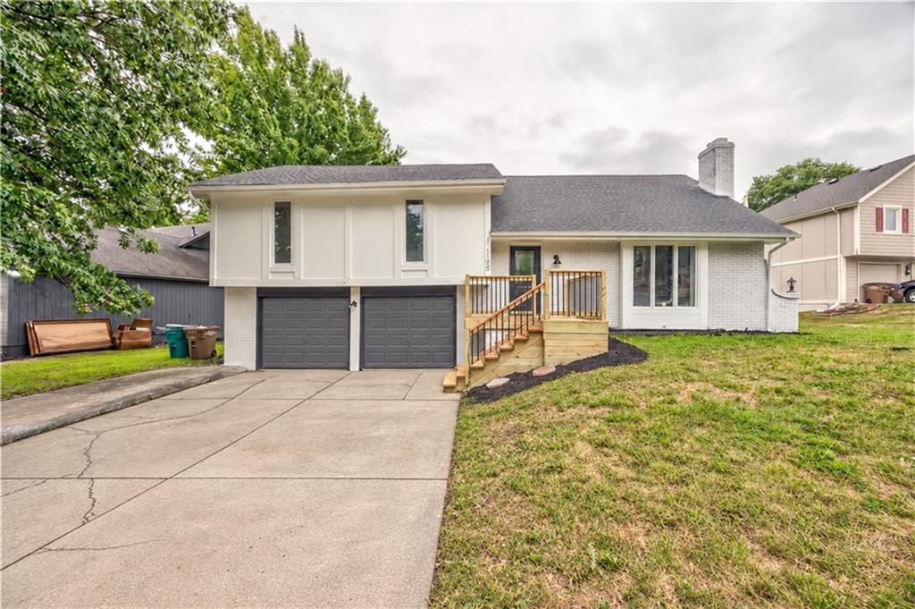 1105 Brookside Place Property Photo 1