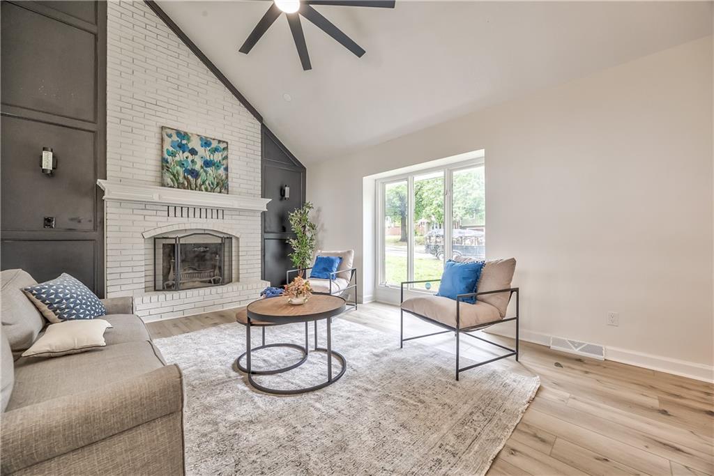 1105 Brookside Place Property Photo 3