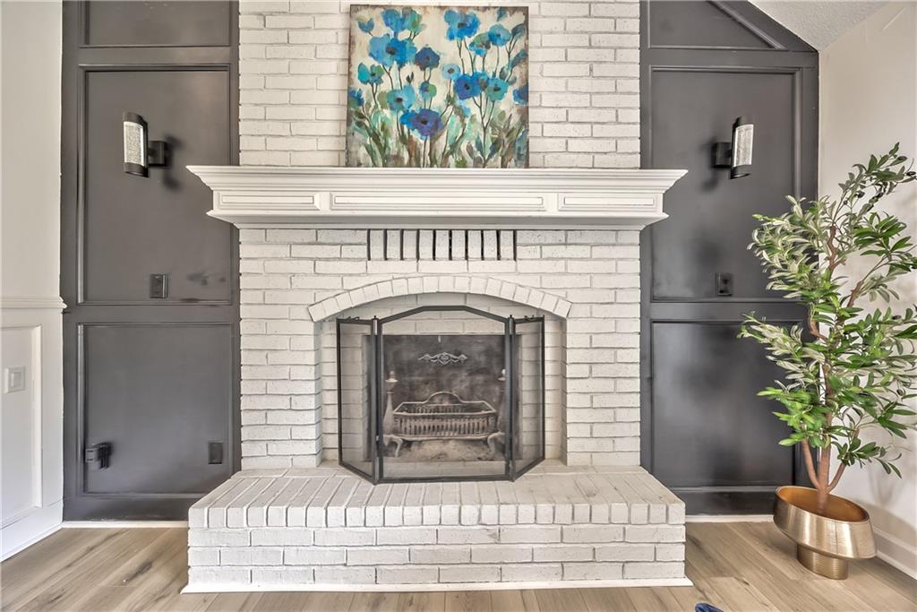 1105 Brookside Place Property Photo 5