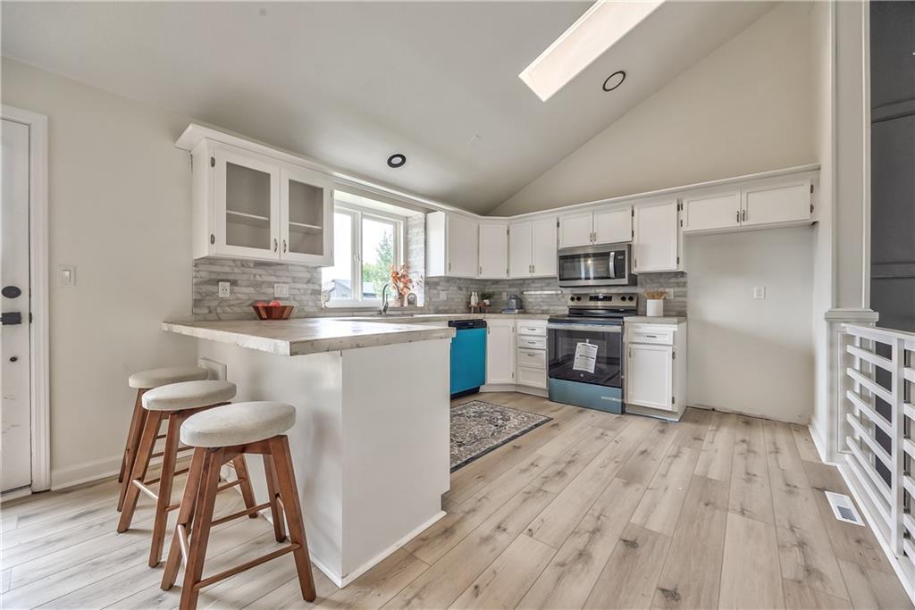 1105 Brookside Place Property Photo 7