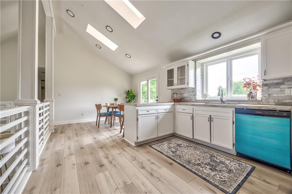 1105 Brookside Place Property Photo 9