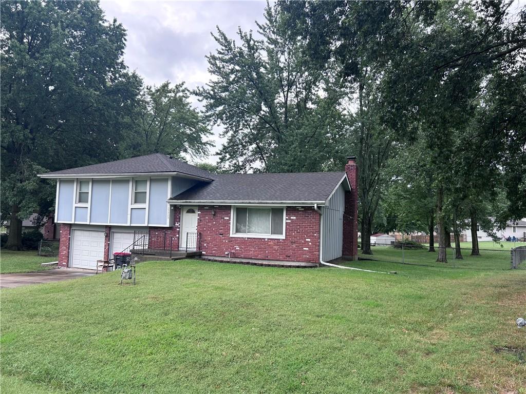 15323 S Circle Drive Property Photo 1